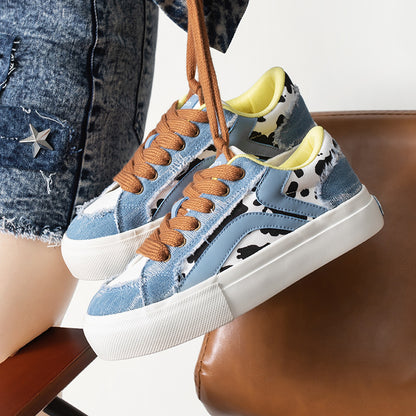 Women's retro lace-up sneaker, main view