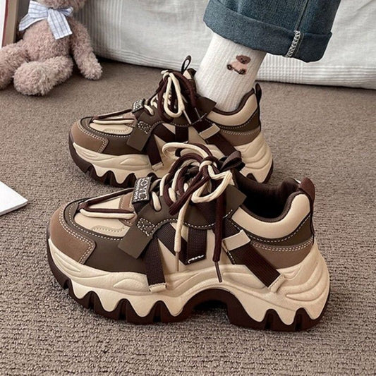 Women's chunky platform sneaker, main view