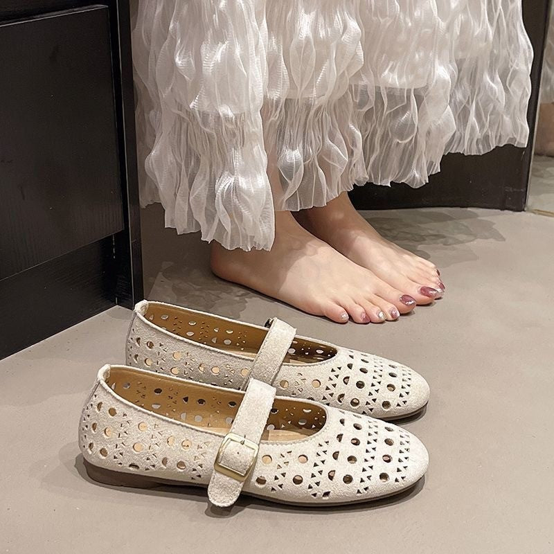 Women's vintage cutout ballet flat, main view