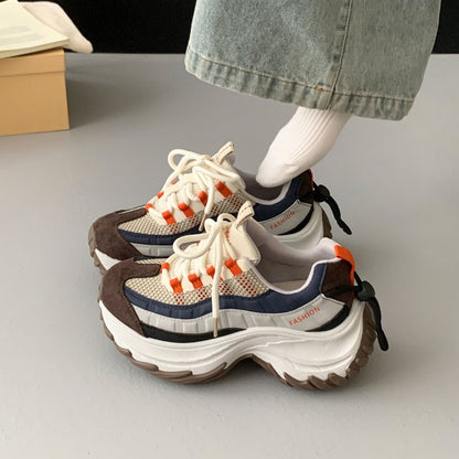 Women's platform color-block dad sneakers in brown, low-top lace-up