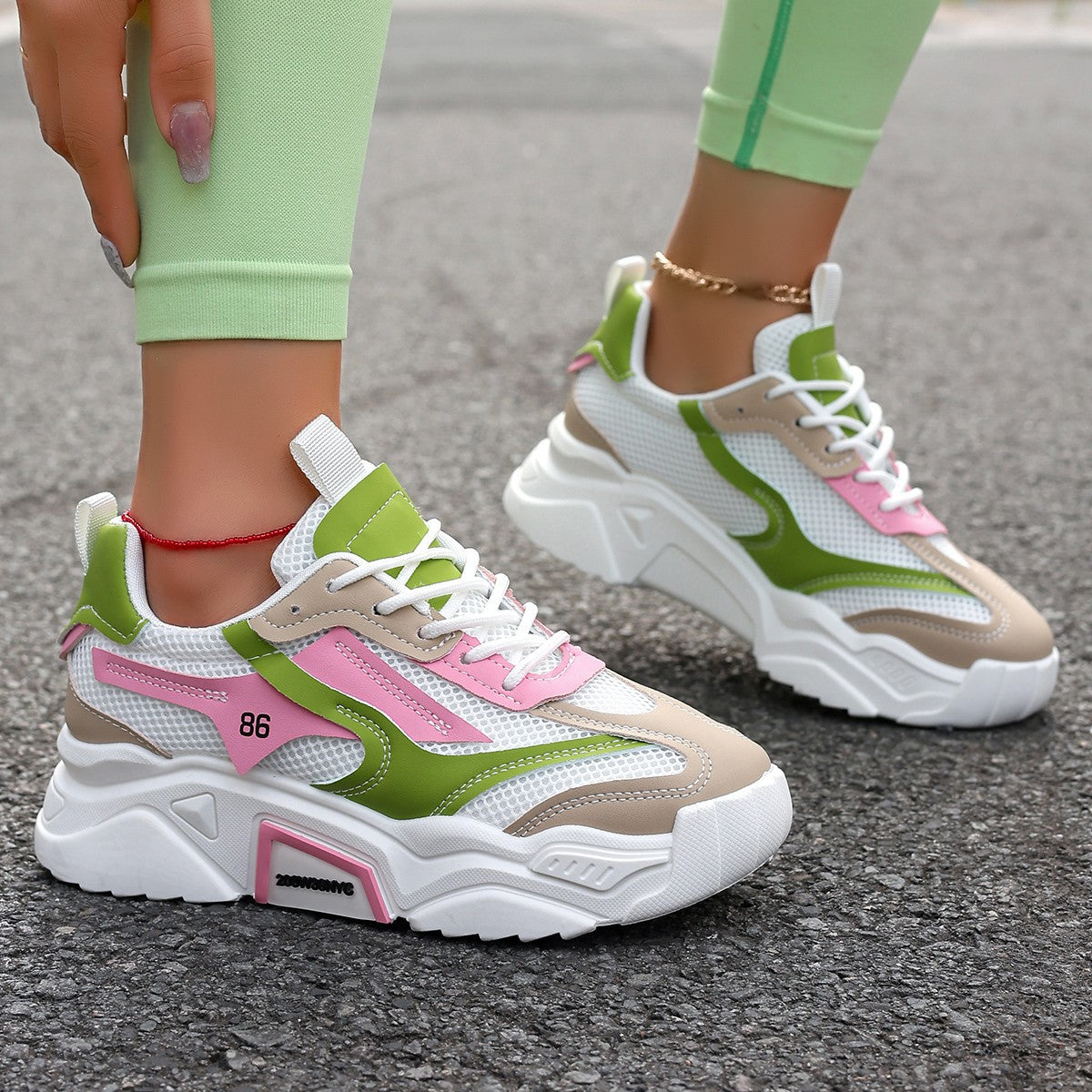 Women's mesh platform sneaker, sole detail