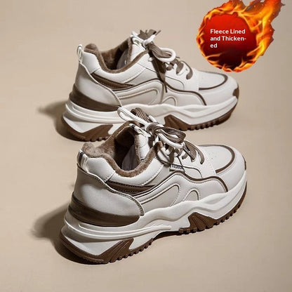 Women's thick-sole sneaker, sole detail