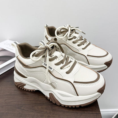 Women's thick-sole sneaker, detail view