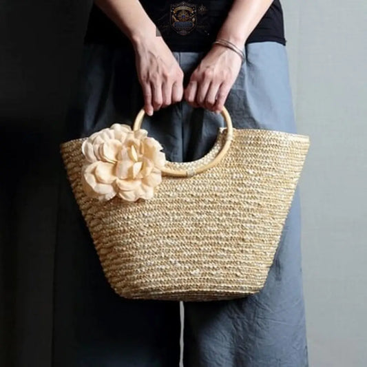Woven straw tote bag with daisy flower detail and wooden handles - lightweight summer beach bag - ALL IN 1 WORLD
