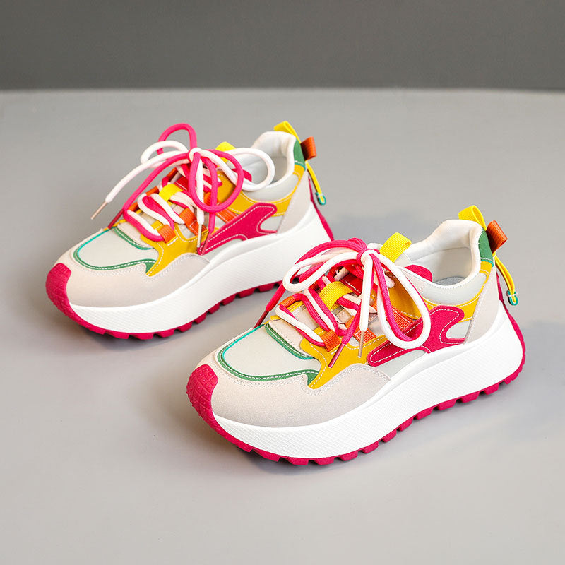 Women's chunky dad sneaker, sole detail